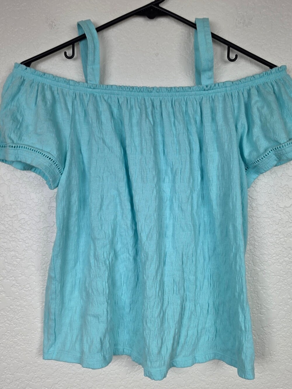 SO XL Cold Shoulder Blouse Top